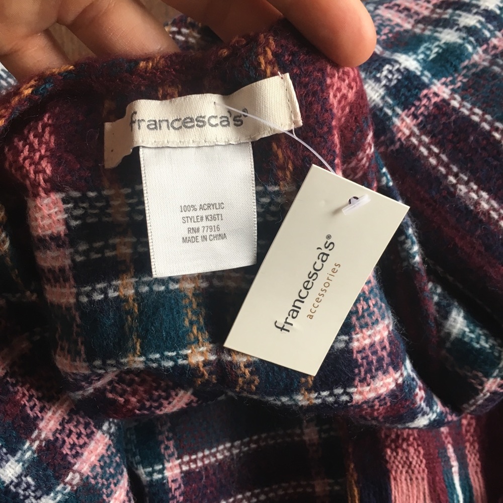 Shawl - Picture 3 of 8